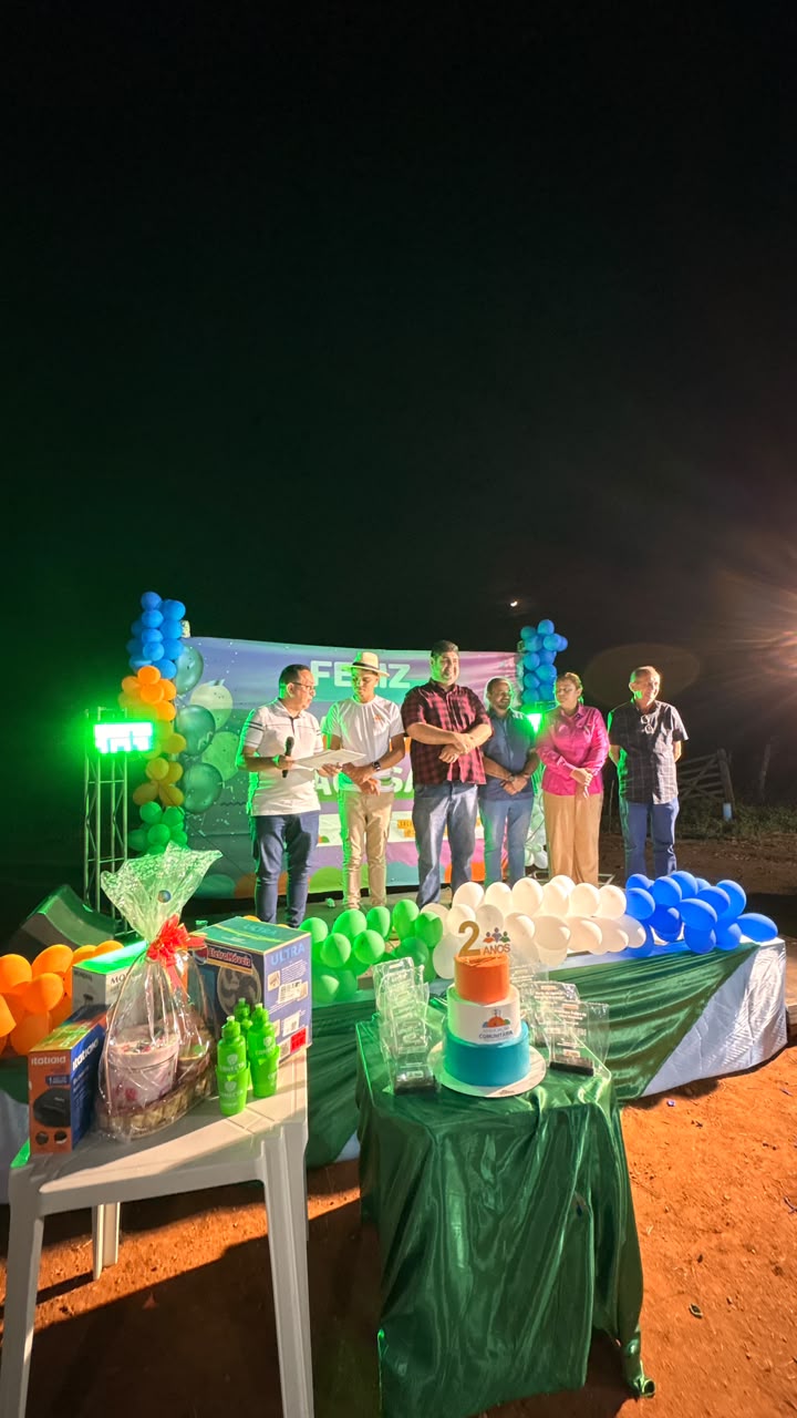 Mesa de homenagens e lembranças da ACOSA